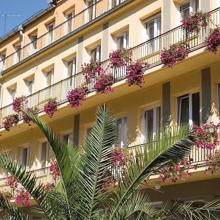 Dom Zdrojowy Aparthotel Jelenia Gora Ngoại thất bức ảnh