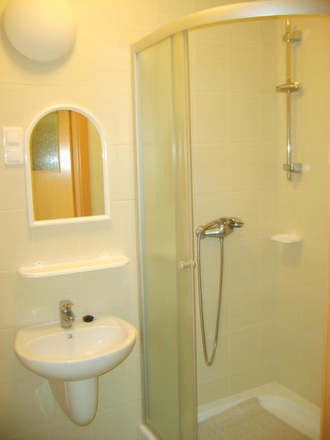 Dom Zdrojowy Aparthotel Jelenia Gora Ngoại thất bức ảnh
